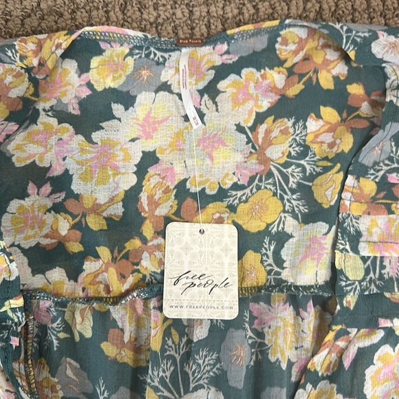 NWT Free People Maybel Blouse Size Medium - Picture 7 of 8